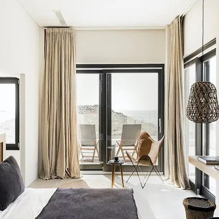 Waterfront With Private Pool וילה *